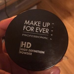 Makeup forever HD powder